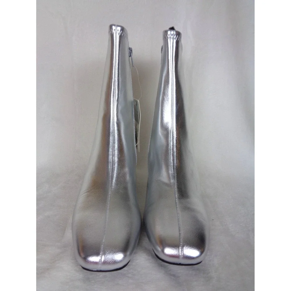 A New‎ Day Women's Pippa Stretch High Shaft Boots Size 9.5 Metallic Silver